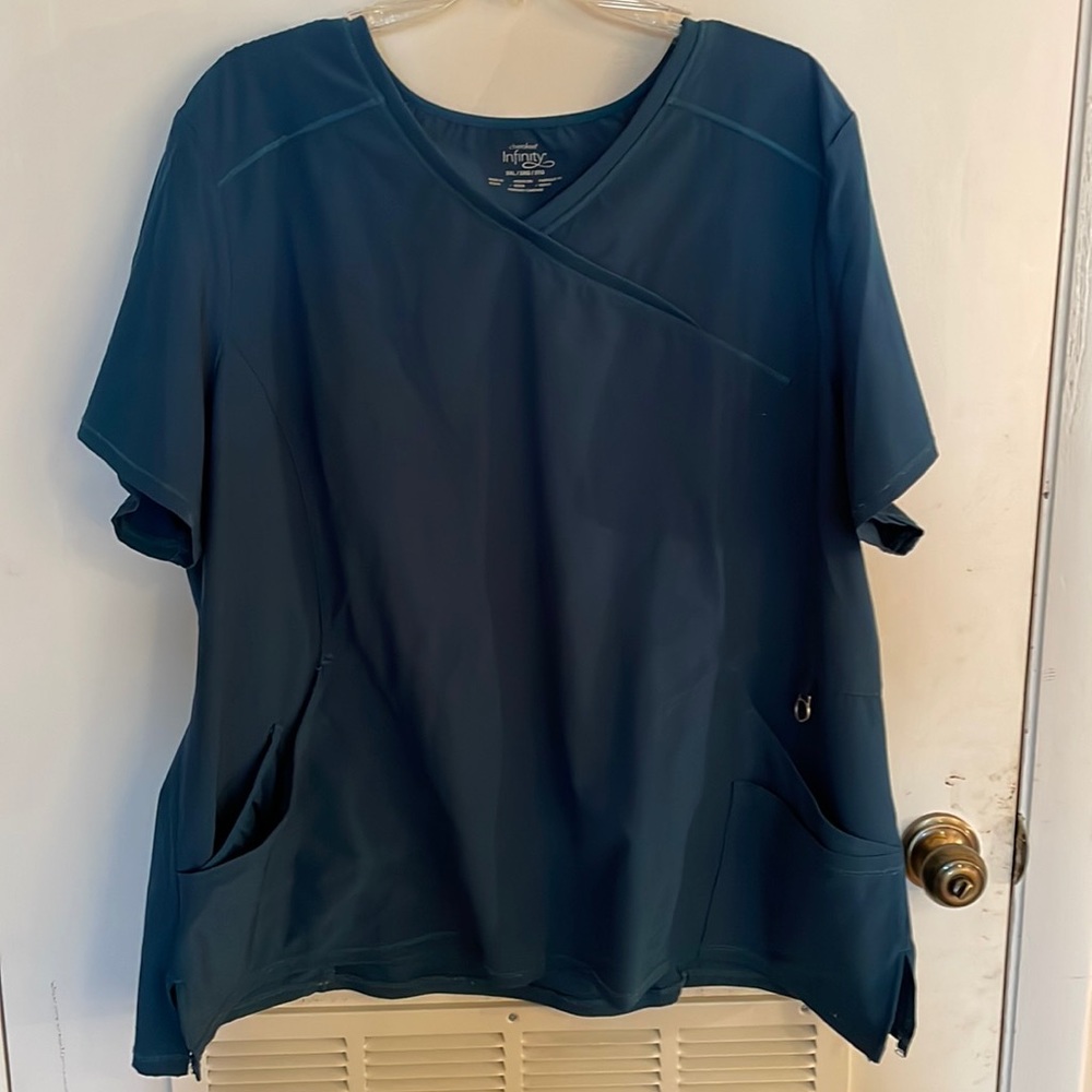 Cherokee Infinity scrub top